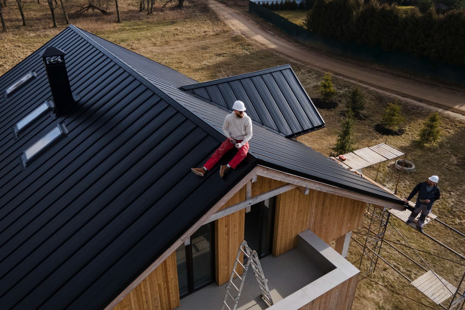 Expert-Roofing-Services-in-IN (1) Pole Barn Construction in New Castle, IN